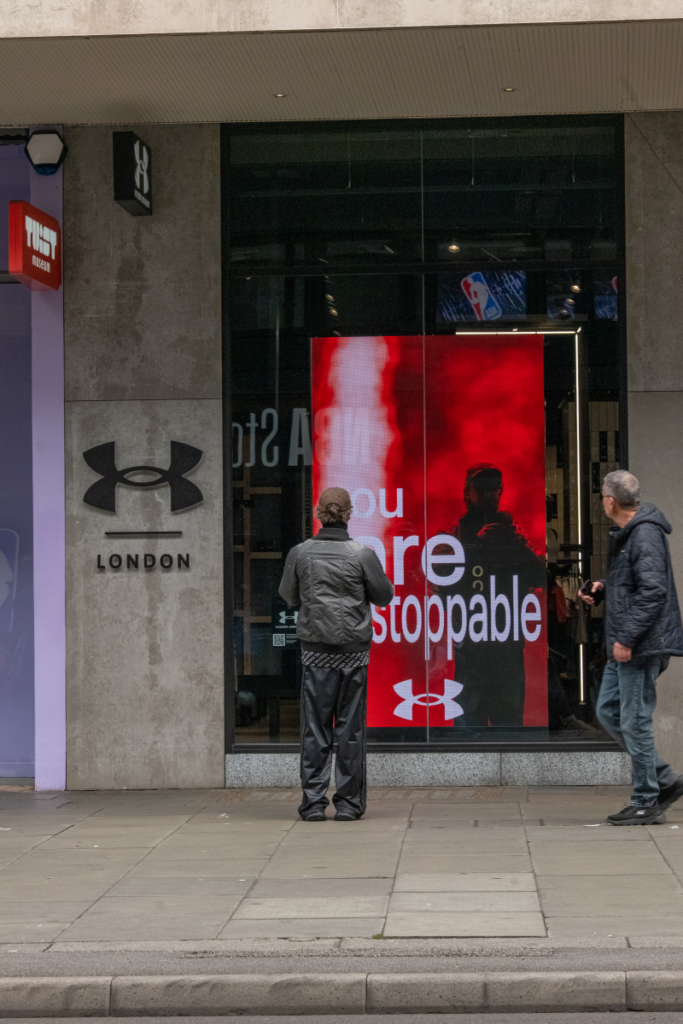 AR mirror Under Armour